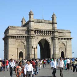 Mumbai fruehere bombay india gate