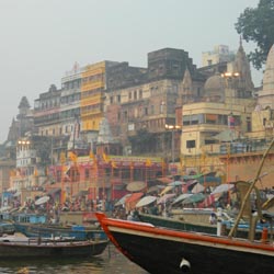 Varanasi fruehere benares ganges fluss