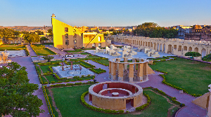 astronomische instrumente am jantar mantar observatory jaipur rajasthan